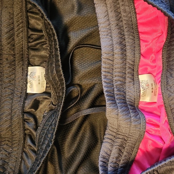 Ladies 2 pairs Danskin dri-more shorts, size M - Picture 4 of 8